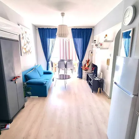 Peaceful 2br Coastal Near The & Shops Apartament Larnaca