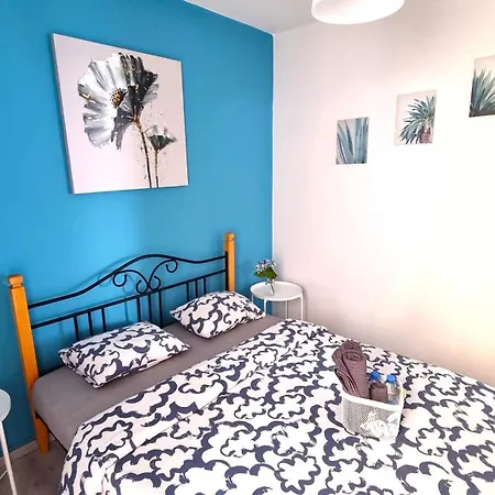 Peaceful 2br Coastal Near The & Shops