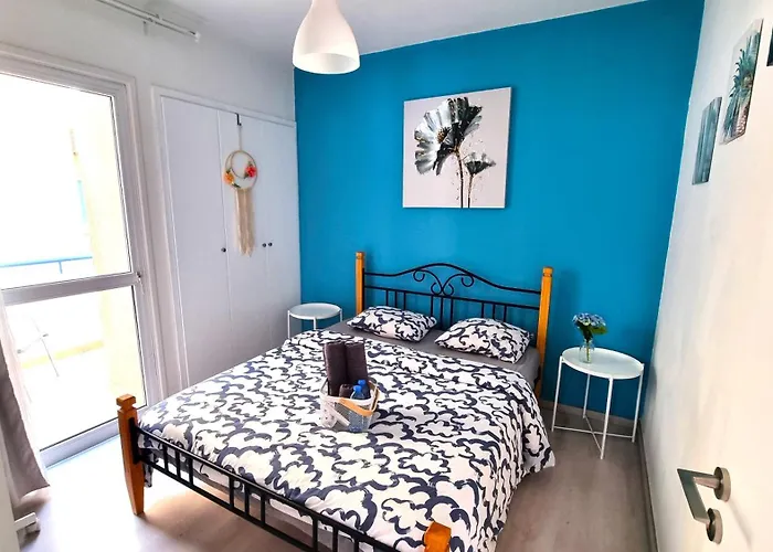 Apartament 2br Coastal Comfort With Internet Access Larnaca