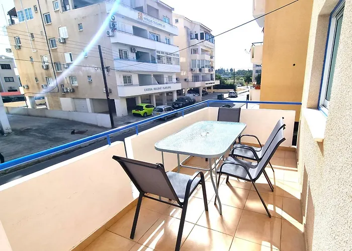 2br Coastal Comfort With Internet Access Apartament